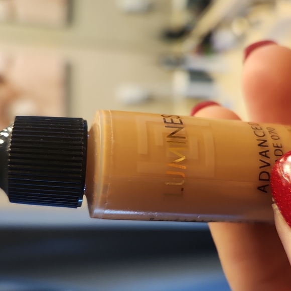 Luminess Airbrush Foundation - Picture 2 of 2